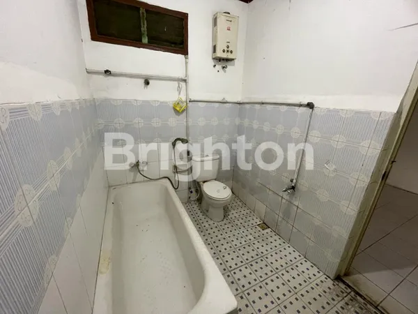 image RUMAH ASRI & NYAMAN DI LOKASI STRATEGIS (5)