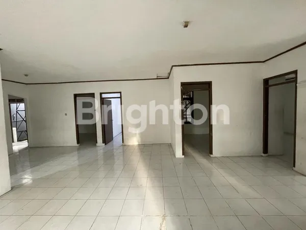 image RUMAH ASRI & NYAMAN DI LOKASI STRATEGIS (6)