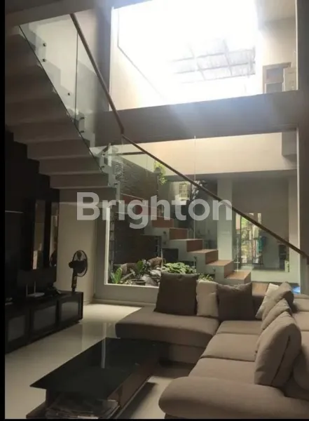 image RUMAH JALAN BARUK MINIMALIS FULL FURNISH SIAP HUNI DEKAT MERR (5)