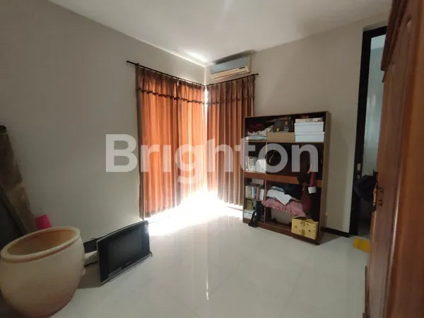 image RUMAH POJOK FULL BANGUNAN PANTAI MENTARI HAMPTON REGENCY TERAWAT DEKAT RAYA KENJERAN  (4)