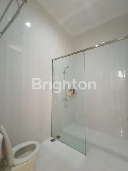 image RUMAH 2 LANTAI MEWAH, SIAP HUNI FURNISH + KITCHEN CINDE SEMARANG SELATAN (3)