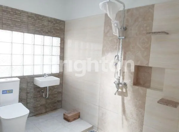 image PURI ANJASMORO RUMAH MINIMALIS BAGUS SIAP HUNI (8)