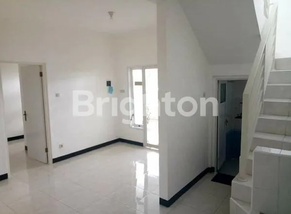 image RUMAH 2 LANTAI SENTRA POINT GUNUNG ANYAR (6)