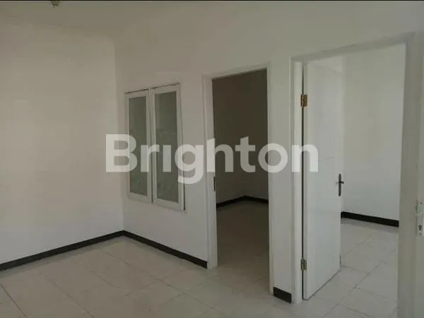 image RUMAH 2 LANTAI SENTRA POINT GUNUNG ANYAR (3)