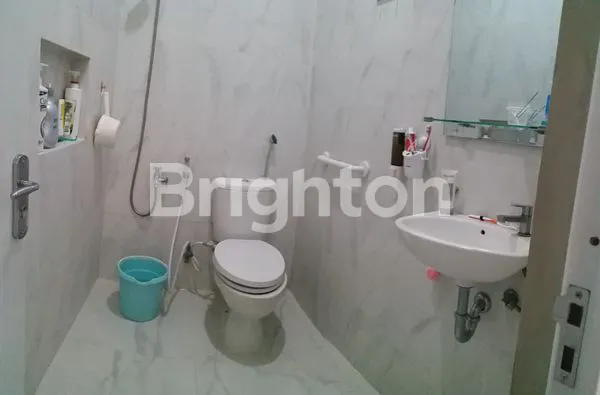 image TURUN HARGA DARI 1,6M MENJADI 1,4M !!! RUMAH ASRI NYAMAN, TERAWAT, SIAP HUNI DI BUKIT GOLF CIBUBUR RIVERSIDE (8)