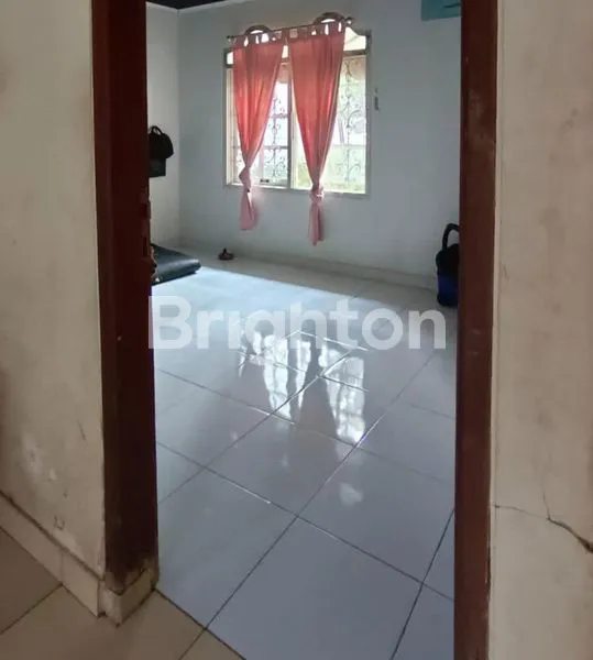 image RUMAH 2 LANTAI ASRI NYAMAN DAN STRATEGIS (3)