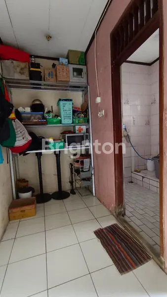 image RUMAH 2 LANTAI ASRI NYAMAN DAN STRATEGIS (5)