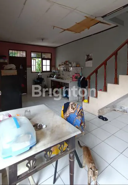 image RUMAH 2 LANTAI ASRI NYAMAN DAN STRATEGIS (6)