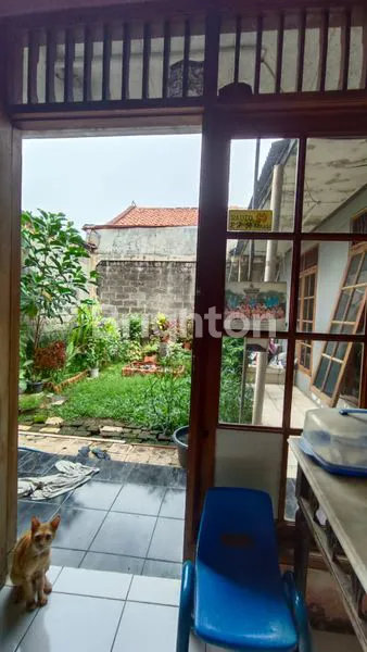 image RUMAH 2 LANTAI ASRI NYAMAN DAN STRATEGIS (7)