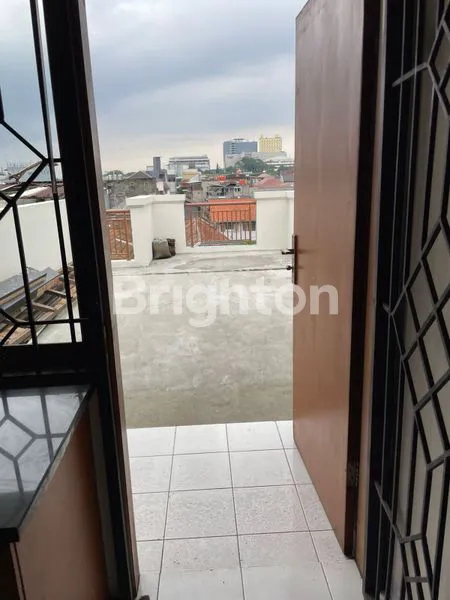 image RUKO 4 LT DI PUSAT KOTA , MAINROAD LENGKONG BESAR, BANDUNG (7)