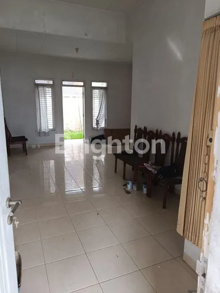 image JUAL CEPAT RUMAH SIAP HUNI DI KEMNG REGENCY  (2)