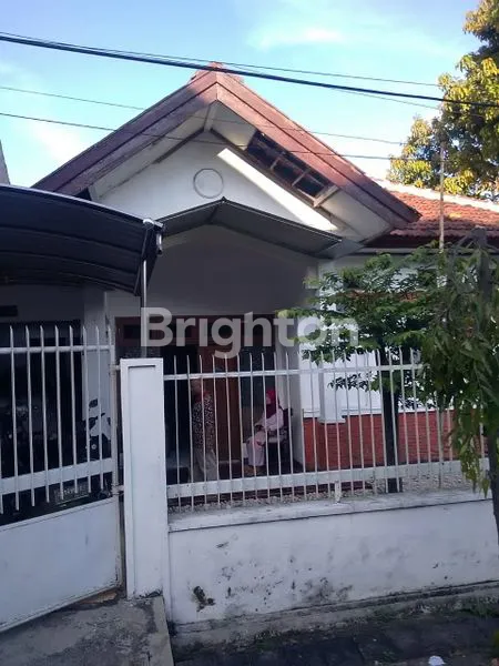 image RUMAH DI SEMULOWARU TENGAH LUAS DAN STRATEGIS, DAERAH SURABAYA (3)