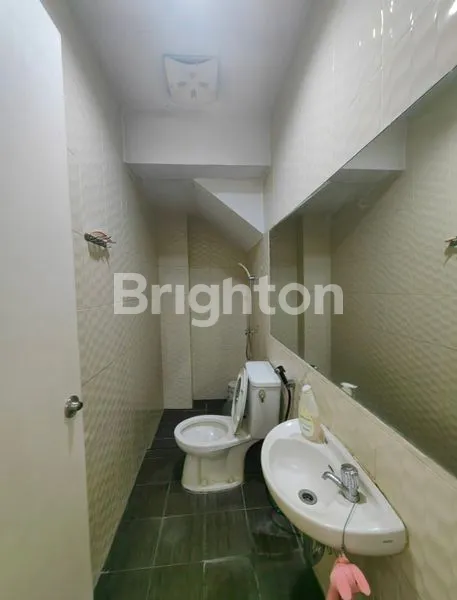 image RUMAH CANTIK DI LIPPO KARAWACI TANGERANG (9)