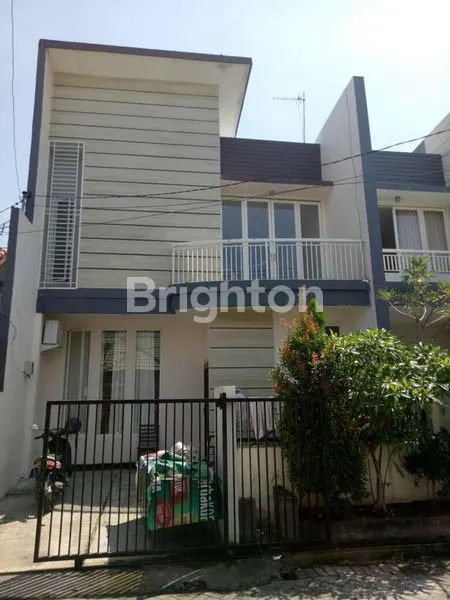 image RUMAH 2 LANTAI SIAP HUNI DI JALAN UTAMA MULYOSARI PRIMA (1)