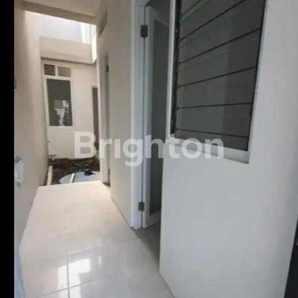 image NEW GRESS SUTOREJO 2LANTAI MINIMALIS DEPAN TAMAN (3)