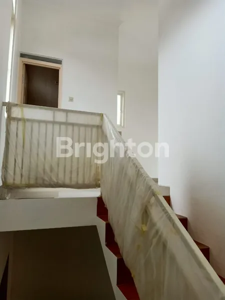 image RUMAH MINIMALIS BARU BARATA JAYA DEKAT RAYA NGINDEN, MANYAR, SEMOLOWARU (6)