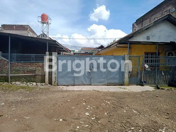 RUMAH TINGGAL & TEMPAT USAHA PINGGIR JALAN