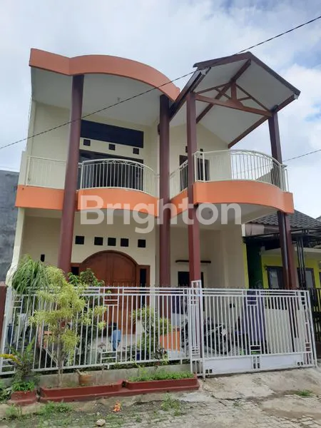 image RUMAH BARU 3 LT HARGA MURAH ! LOKASI STRATEGIS DEKAT KAMPUS2 DI MERJOSARI KOTA MALANG (5)