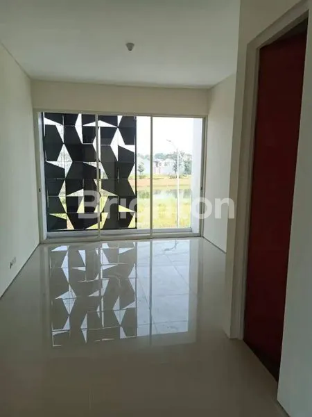 image RUMAH ROYAL RESIDENCE CLUSTER HAMPTON (6)