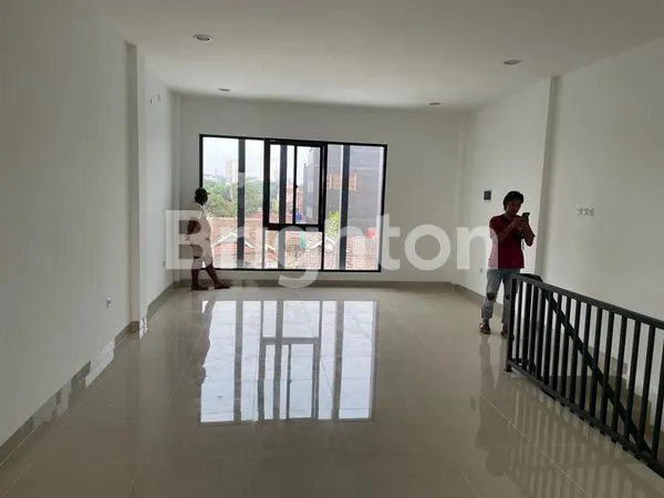 image RUKO DI JALAN SUMATERA BUMI SERPONG DAMAI (1)