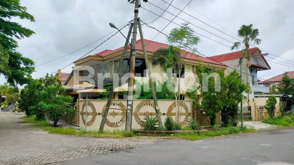 Gambar Property RUMAH 2 LANTAI LOKASI DI JALAN UTAMA ROW JALAN LEBAR DI TAMAN PONDOK INDAH