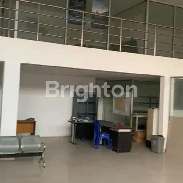 image 2 BANGUNAN DEALER + RUKO DI JALAN UTAMA JENDRAL SOEHARTO (5)