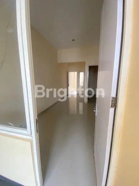 image RUMAH 2LANTAI SIAP HUNI DEKAT MULYOSARI KENJERAN PAKUWON CITY ITS UNAIR GALAXY MALL (2)