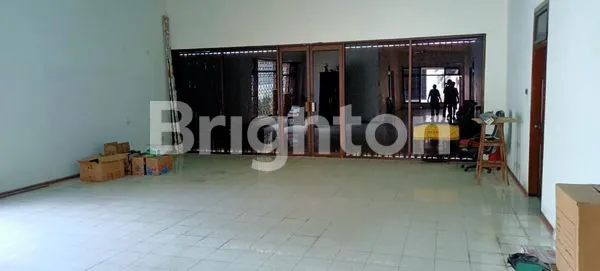 image RUMAH + GUDANG 1435M2 TENGAH KOTA DEKAT TUGU PAHLAWAN SURABAYA (6)