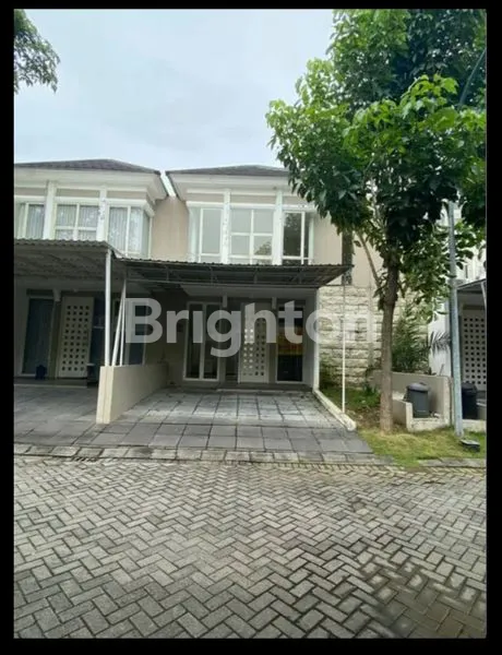 RUMAH KONDISI BAGUS DAN TERAWAT CITRALAND GREENLAKE 2 LANTAI HARGA NEGO