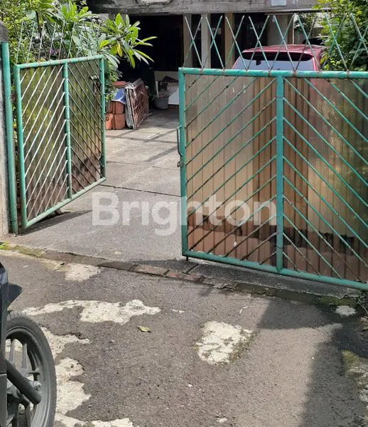 image RUMAH DI CIRENDEU (5)