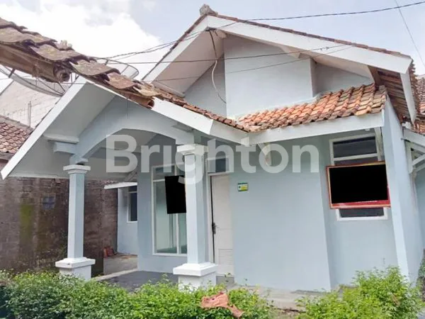 RUMAH TERAWAT COCOK UNTUK KELUARGA KECIL DI CIKOLE SUKABUMI