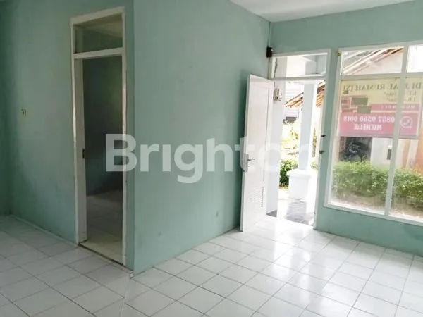 image RUMAH TERAWAT COCOK UNTUK KELUARGA KECIL DI CIKOLE SUKABUMI (5)