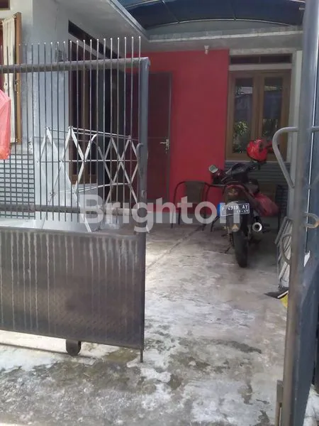 RUMAH 2 KAMAR TERAWAT SIAP HUNI