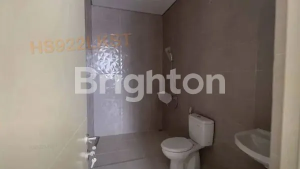 image RUMAH 2 LANTAI LEBAK ARUM, BARU GRESS MODERN SIAP UNTUK HUNI (5)