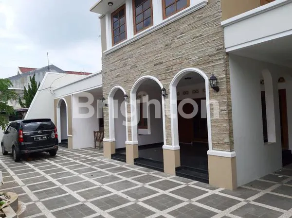 image HUNIAN STRATEGIS DI JALAN ADAM  RAWA BELONG KEBON JERUK JAKARTA BARAT  (7)