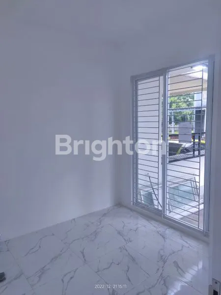 image RUMAH HOOK CANTIK , MEWAH ELEGAN DI GRAHA RAYA (3)