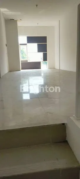 image RUKO RUNGKUT LOR (2)