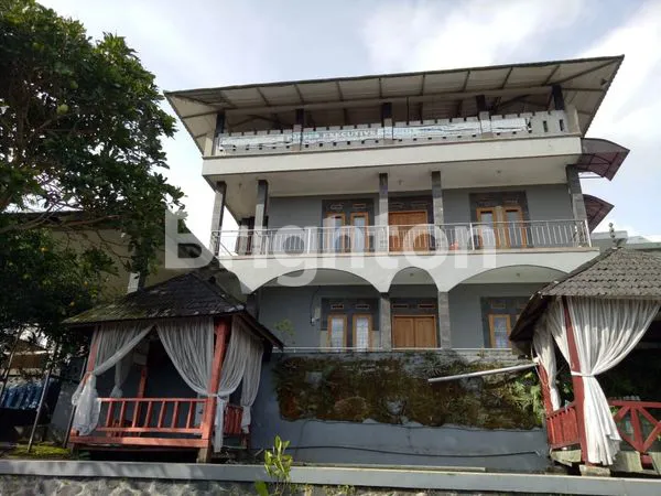 VILLA DENGAN  KOLAM RENANG TURUN HARGA