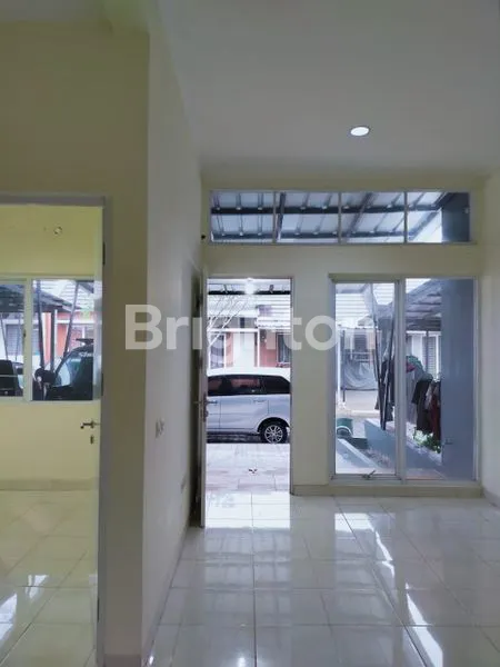 image PERUMAHAN SERPONG LAGOON CISAUK (1)