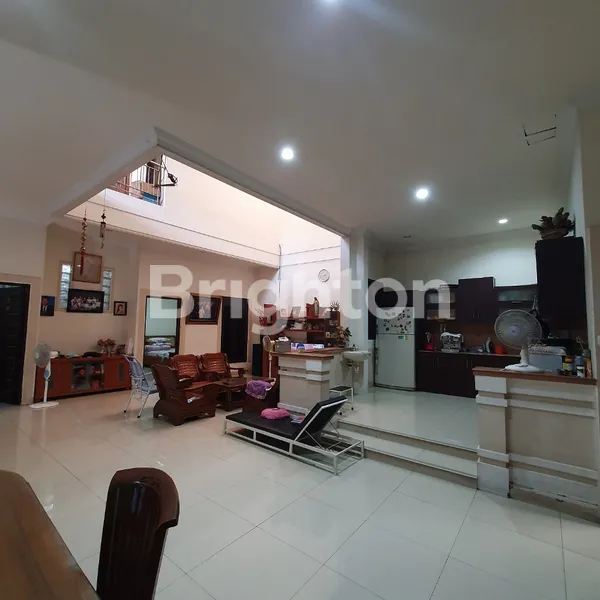 image RUMAH HARAPAN INDAH SUDAH RENOVASI SANGAT SIAP HUNI LOKASI STRATEGIS BEBAS BANJIR LINGKUNGAN RAPIH ROW JALAN BESAR (2)