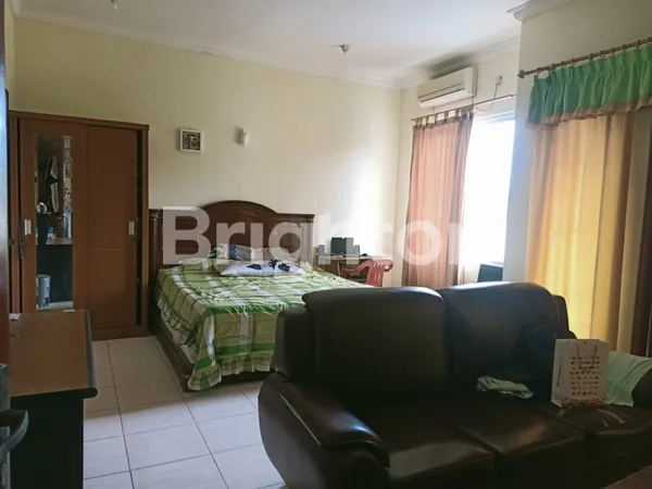 image TURUN HARGA!! RUMAH 2 LANTAI HARAPAN INDAH BERKUALITAS DENGAN LOKASI STRATEGIS, NYAMAN DAN AMAN (3)