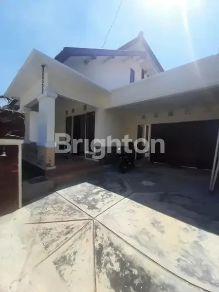 image RUMAH KLAMPIS SACHAROSA KONDISI TERAWAT DEKAT ARAYA, MERR, KERTAJAYA (2)