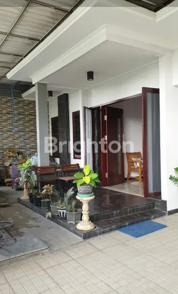 image RUMAH BONUS FURNISH DI KUTISARI INDAH KONDISI SIAP HUNI HARGA 1M-AN  (3)