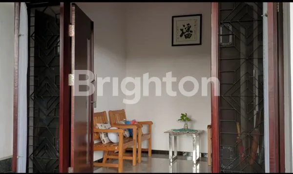 image RUMAH BONUS FURNISH DI KUTISARI INDAH KONDISI SIAP HUNI HARGA 1M-AN  (4)