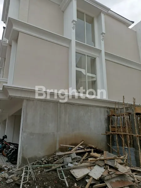 image RUMAH DHARMAHUSADA (TOWN HOUSE) (1)
