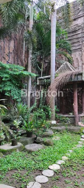 image RUMAH MEWAH, BEKAS TOKO EMAS, NOL JALAN MERDEKA, BLITAR (8)