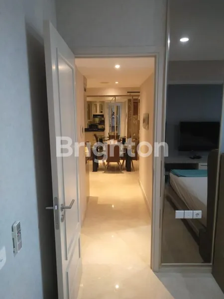 image APARTEMEN BARU GRESS MINIMALIS FULL INTERIOR MEWAH ONE ICON TUNJUNGAN PLAZA (2)