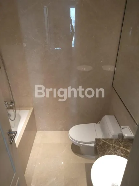 image APARTEMEN BARU GRESS MINIMALIS FULL INTERIOR MEWAH ONE ICON TUNJUNGAN PLAZA (3)