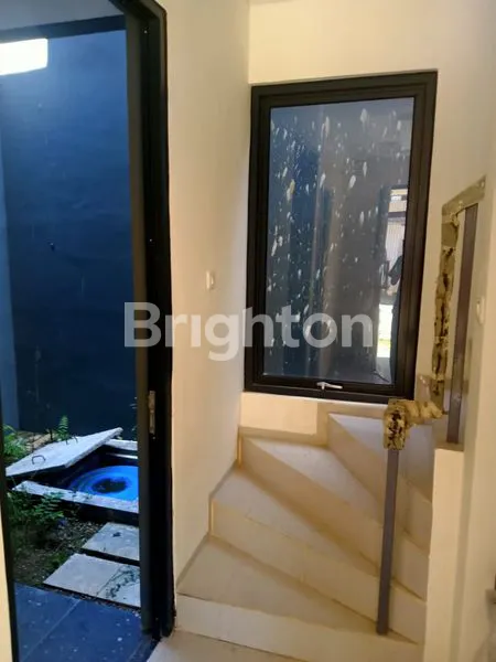 image RUMAH MILENIAL 2 LANTAI HOOK BADAN DI PERUMAHAN ELIT TEPI SUNGAI (5)