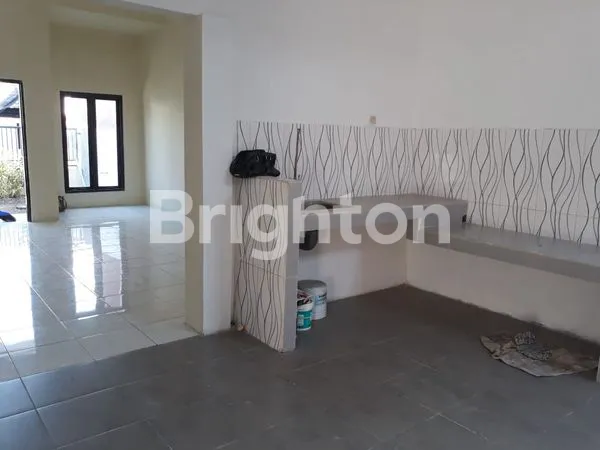 image HUNIAN BERSIH TERAWAT TENGAH KOTA (2)